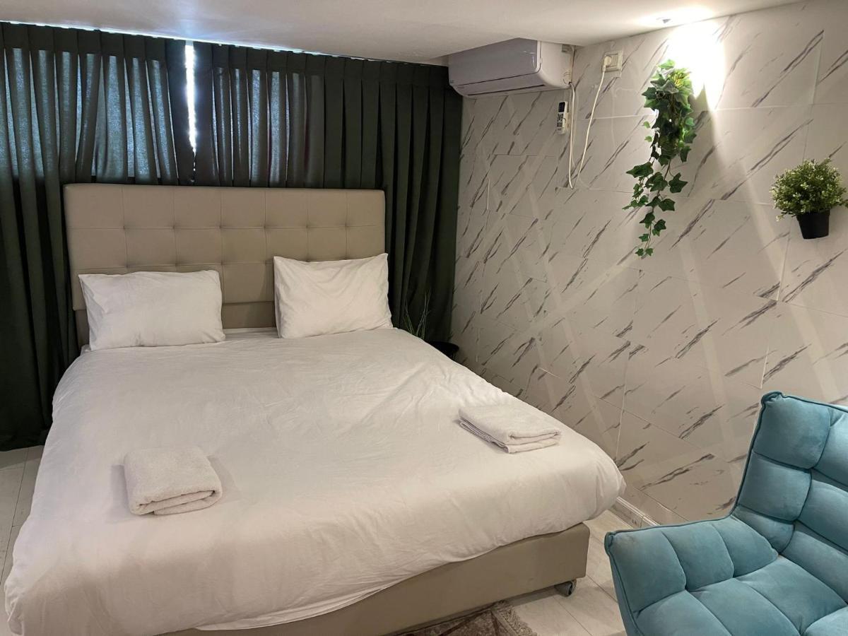 Lago Suites Hotel エルサレム エクステリア 写真