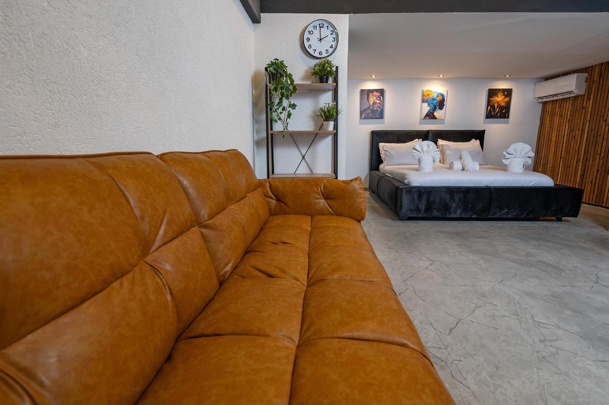 Lago Suites Hotel エルサレム エクステリア 写真